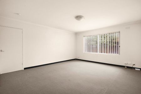 Ground Floor Unit in Great Location - Photo 3