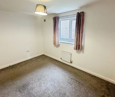 Alabala Close - Photo 2