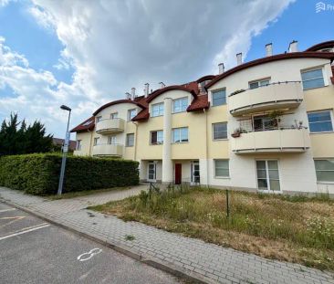 Pronájem zděného bytu 2+kk s balkonem, ulice Lesní, Bílovice nad Sv... - Photo 1