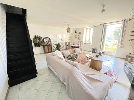 A LOUER PUGNAC MAISON DE TYPE 4 AVEC JARDIN ET GARAGE - SECTEUR PUGNAC - Photo 3