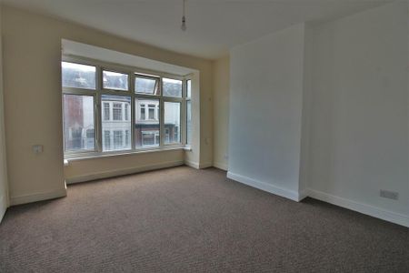 2 bedroom maisonette to rent - Photo 3