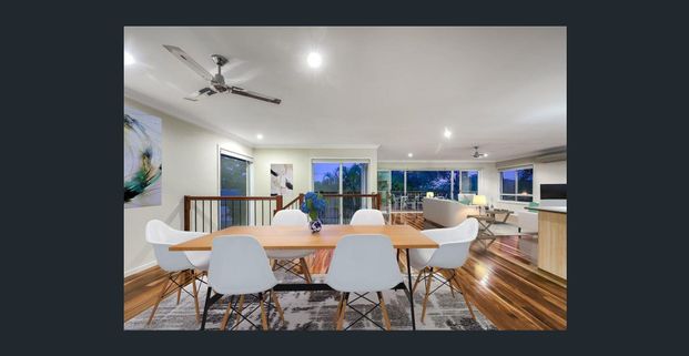 LARGE CONTEMPORARY HOME WITH POOL - Photo 1