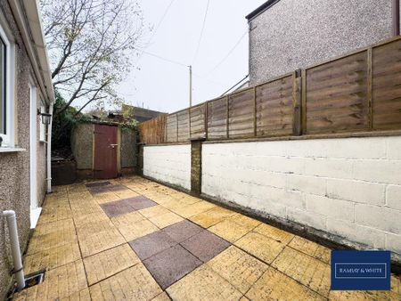 3 bedroom semi-detached house to rent - Photo 4