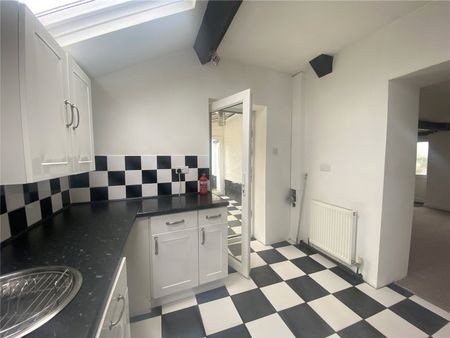 Kilmington, Axminster, Devon, EX13 - Photo 4