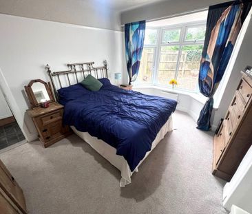 4 bedroom bungalow to rent - Photo 1