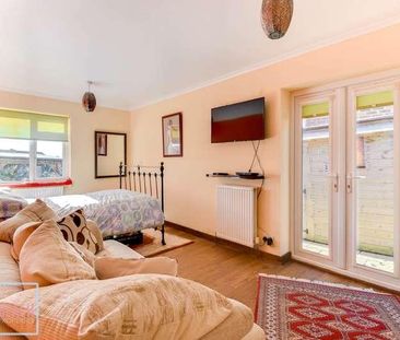 Greenridge, Brighton, BN1 - Photo 3