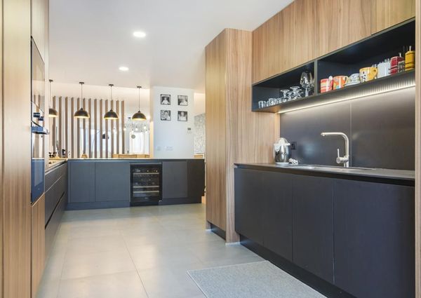 3 Bedroom Apartment with a view, Areeiro, Lisboa