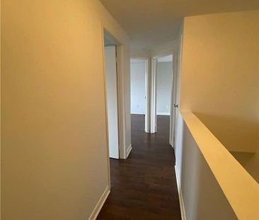 For Lease - 3158 Mccarron Crescent, Mississauga, Ontario - Photo 2