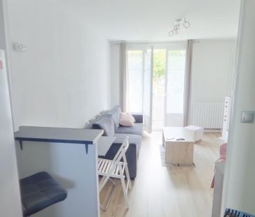 Location Appartement 2 pièces Meublé 42m² TOURS 37000 - Photo 2