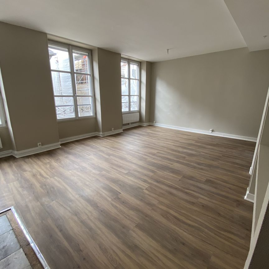 Location Appartement 2 pièces 56m² ORLEANS 45000 - Photo 1
