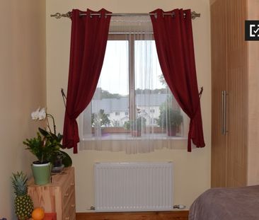 Inviting room in 2-bedroom apartment in Sandyford, Dublin - Photo 2