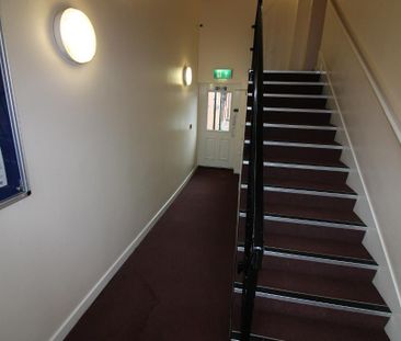 2 bedroom maisonette to rent - Photo 6