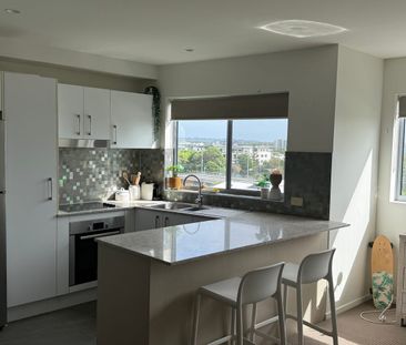 ONE BED PLUS STUDY WITH FANTASTIC WATER VIEWS - Photo 3