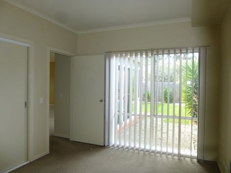 18 Karoomba Avenue, Herne Hill - Photo 3