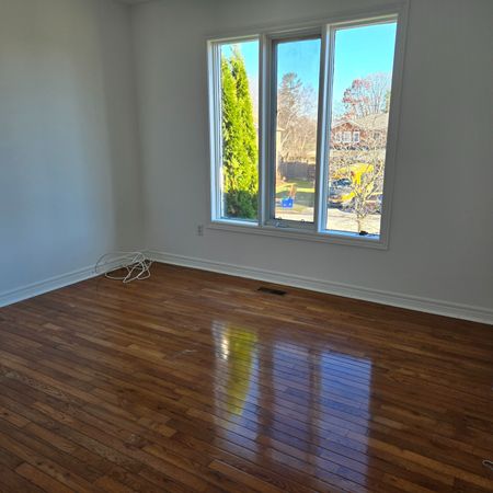 For Lease - 17 Iveagh Drive, Georgina, Ontario - Photo 3