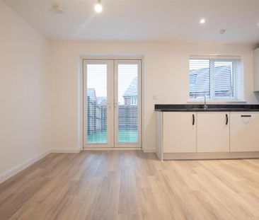 3 bedroom terraced house to rent - Photo 2