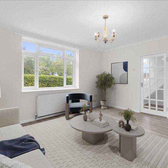 3 bedroom end of terrace house to rent - Photo 1