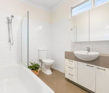 61 Hotham Street, Seddon VIC 3011 - House For Rent | Domain - Photo 6