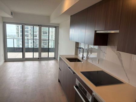 For Lease - 1 Concord Cityplace Way Unit# 3908, Toronto, Ontario - Photo 3