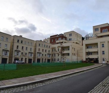 3 bedroom apartment to rent - Photo 6