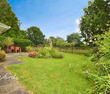 4 bedroom detached house to rent - Photo 3