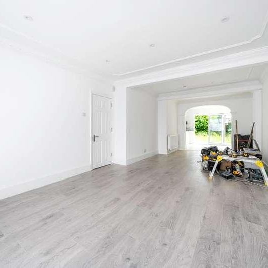 Potter Street, Northwood, HA6 - Photo 1