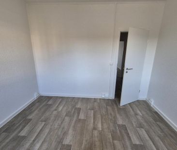 +++Ganz neu saniert - mit Aufzug - schöner Ausblick+++ - Photo 5