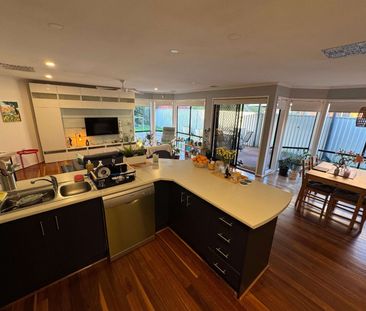 Caroline Springs - Photo 3