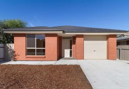 Modern Low Maintenance Living&excl; - Photo 2