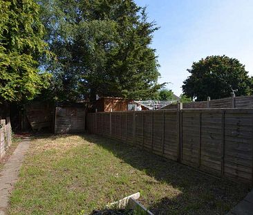 Ashwood Ave, Hillingdon, UB8 - Photo 2