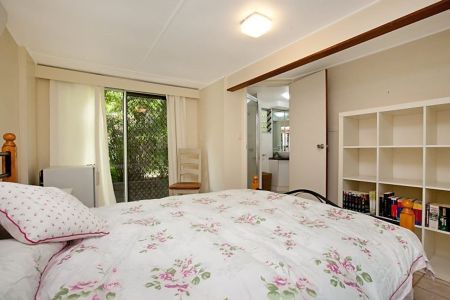 Breezy Elevated Tropical Home | 6-Month Lease - Photo 3