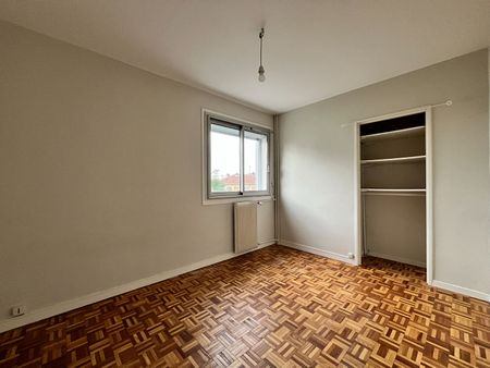 Location Appartement 4 pièces 69m² - Photo 2