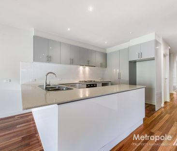 26B Wallace Avenue, MURRUMBEENA, VIC - Photo 5