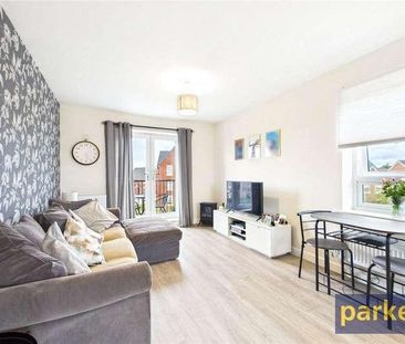 Bolton Drive, Shinfield, Reading, Berkshire, RG2 - Photo 5