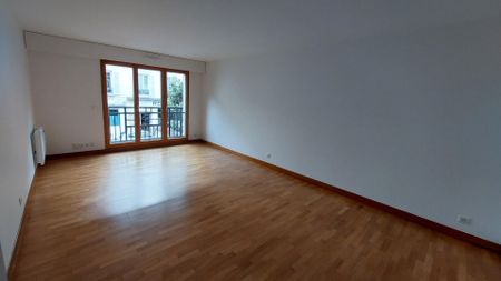 location Appartement T3 DE 74.38m² À PARIS - Photo 2