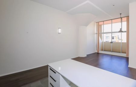 2Bedrooms, 1Bathrooms - Photo 2