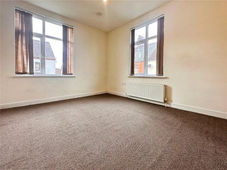 3 bedroom end of terrace house to rent - Photo 4