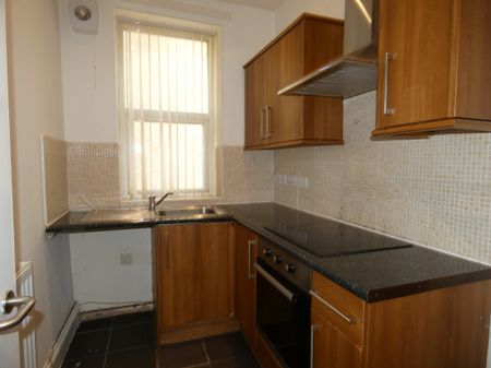 Station Road Flat 4 - Photo 3
