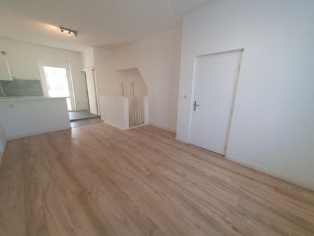 Location Appartement 85m² DOUAI 59500 - Photo 2