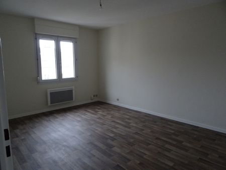 Location Appartement 3 Pièces 66 m² - Photo 4