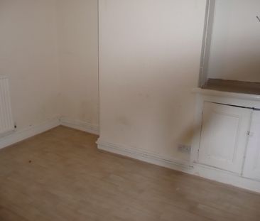 2 Bed Mid Terrace Bartholomew Street Leicester LE2 - Ace Properties - Photo 2