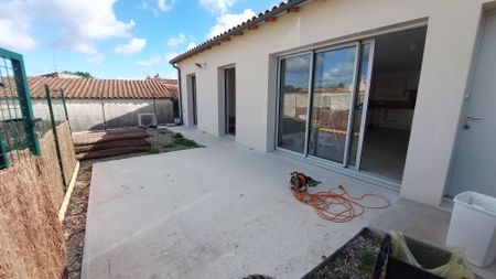 Location Maison 3 pièces 80m² FRONTENAY ROHAN ROHAN 79270 - Photo 3