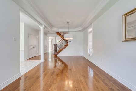 For Lease - 3349 Springflower Way, Oakville, Ontario - Photo 4