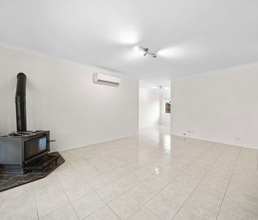 Modern Living in a Convenient Edensor Park Location - Photo 1