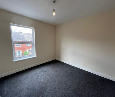 33 Mackenzie Street, S11 - Photo 4