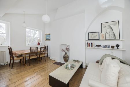 Price £2,450 pcm - Available 24/06/2025 - Unfurnished - Photo 3