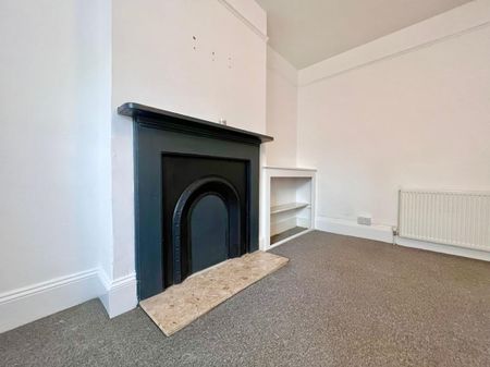 A 1 Bedroom Ground Floor Flat Instruction to Let in Hastings - Photo 5