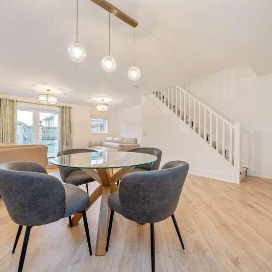 Church Street, Lochwinnoch, PA12 - Photo 1