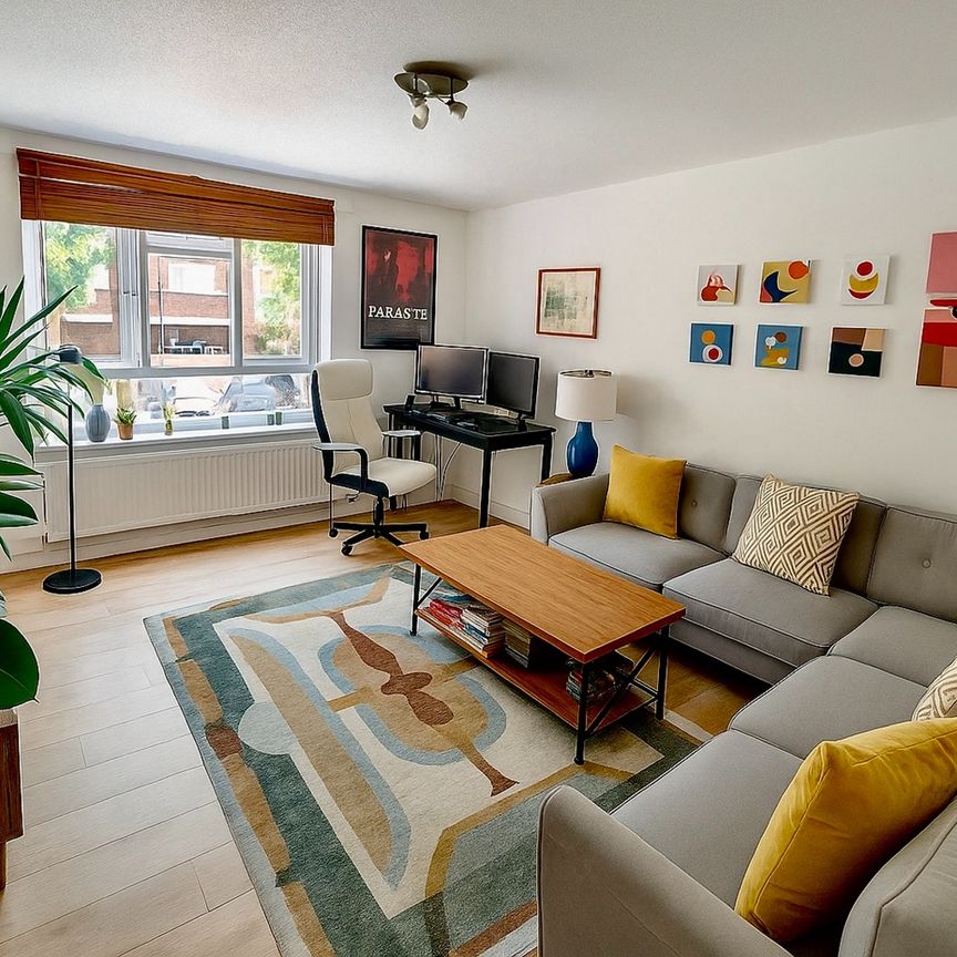 2 Bed Flat, Hicks Close, SW11 - Photo 1