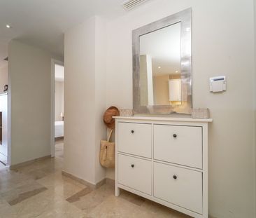 Middle Floor Apartment in Elviria - Photo 1